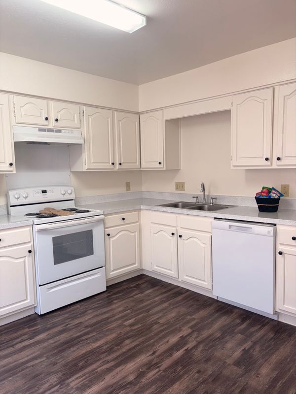 Foto del edificio - 1926 Cranford Dr