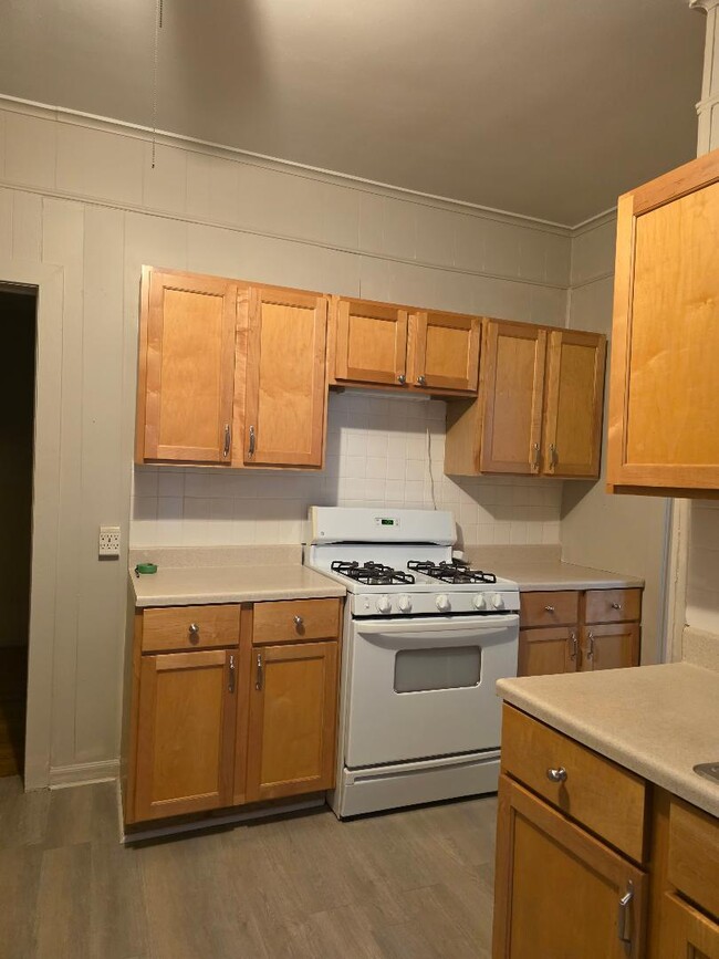 Building Photo - 1712 W 33rd Pl