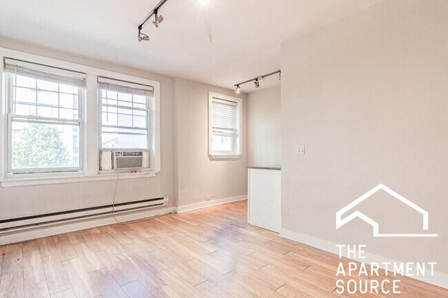 Photo - 511 W Belmont Ave Apartment
