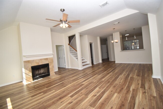 Building Photo - 2427 Teal Run Pl Dr