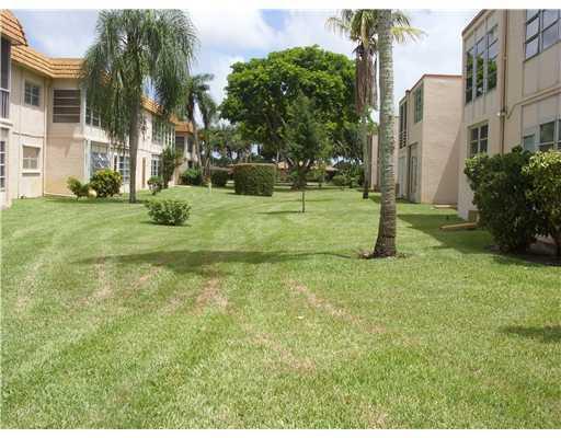 Building Photo - 7 Willowbrook Ln