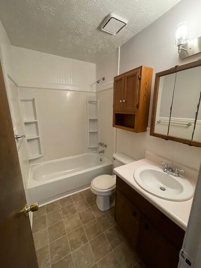 Bathroom - 112 Rolling Acres Dr