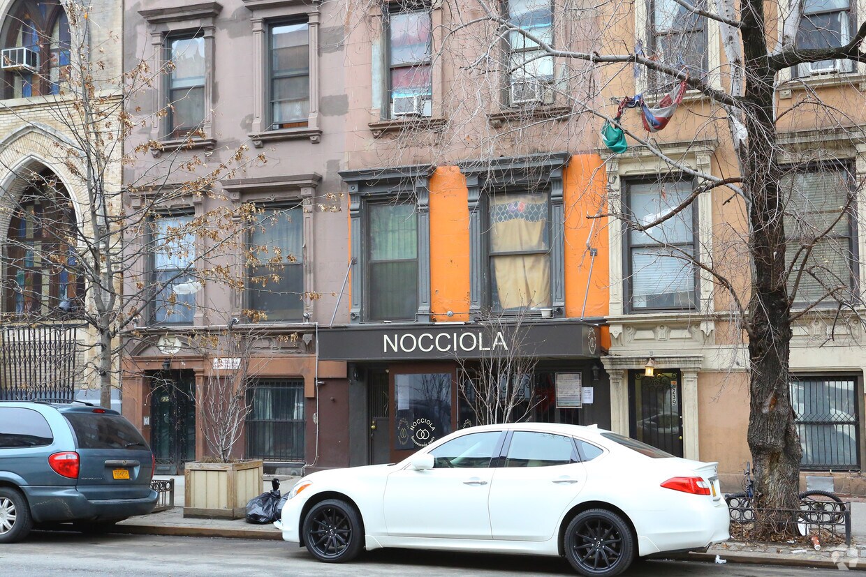 Foto del edificio - 237 E 116th St