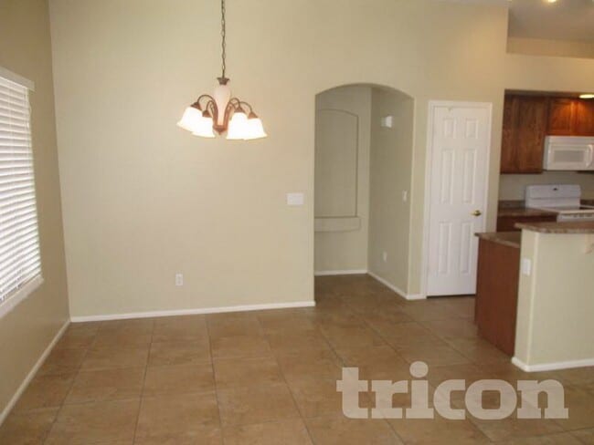 Building Photo - 4939 W Burgess Ln