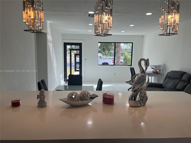 Foto del edificio - 3441 NW 208th St