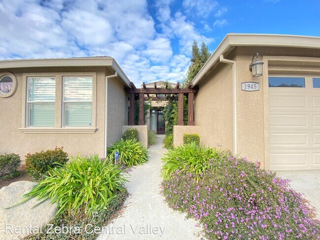 Foto del edificio - 4 br, 3 bath House - 1945 El Portal Dr
