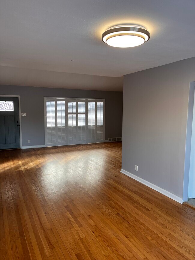 Foto del edificio - 7445 Saleen Ct