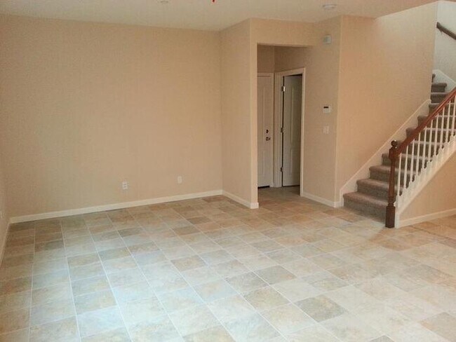 Foto del edificio - Beautiful 3 bedroom 2.5 bathroom home for rent in Lincoln!