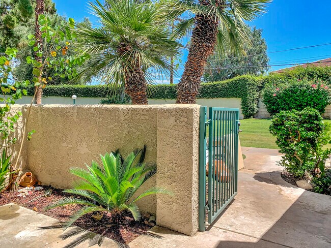 Foto del edificio - 32505 Candlewood Dr