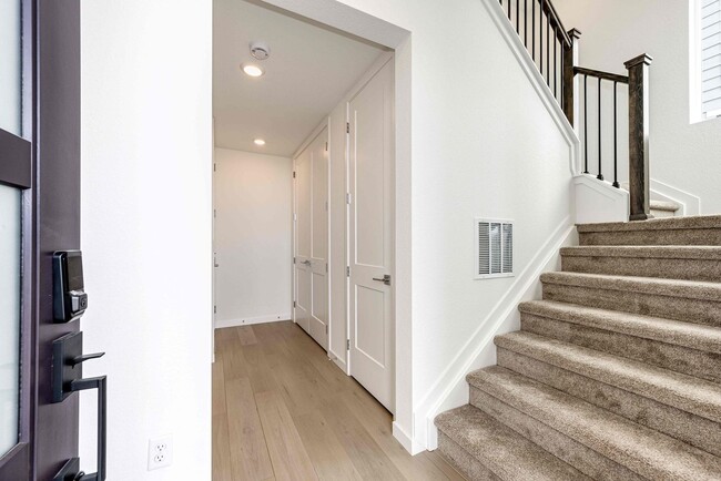 Foto del edificio - Beautiful brand new build home for rent at...