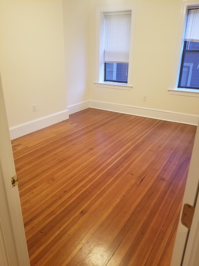 Foto del edificio - 881 Massachusetts Ave