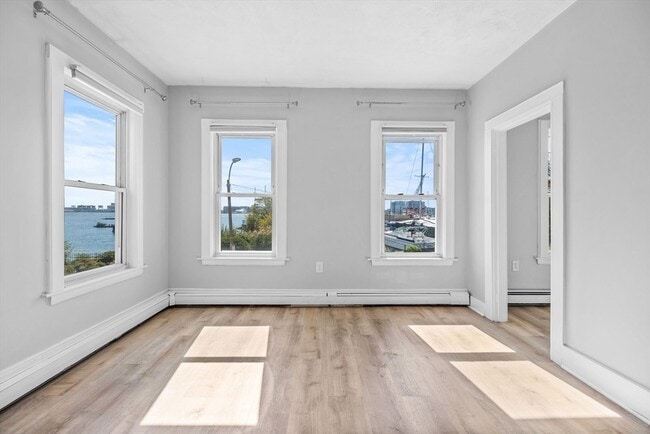 Building Photo - 294 Marginal St