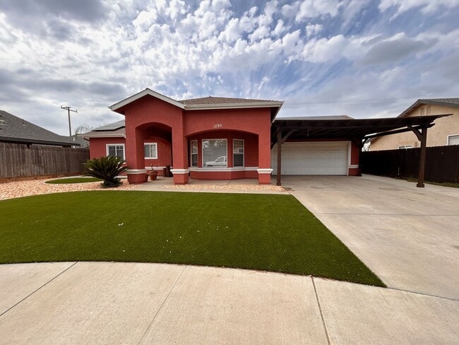 Building Photo - Nice house for rent in Farmersville
