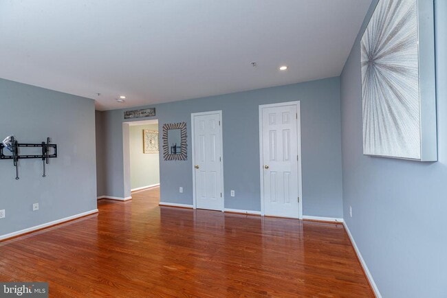 Building Photo - 837 Purple Martin Ct