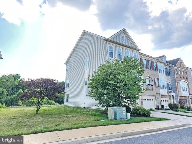 Building Photo - 9609 Bothwell Ln