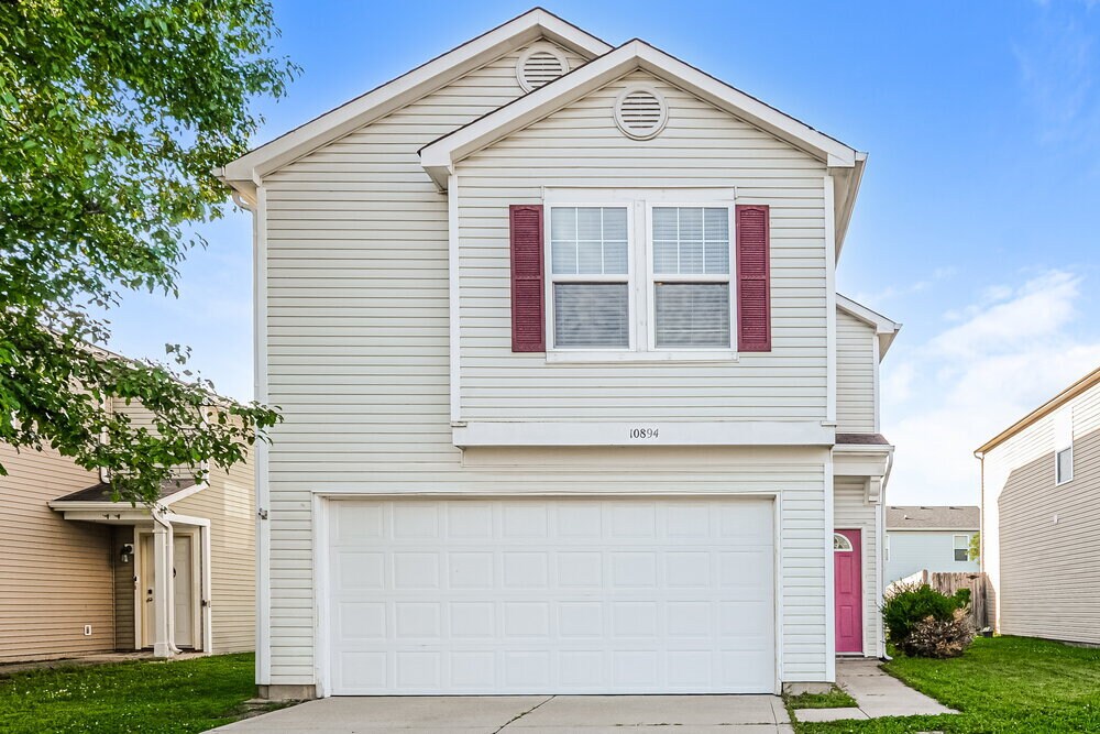 Foto principal - 10894 Glenayr Dr