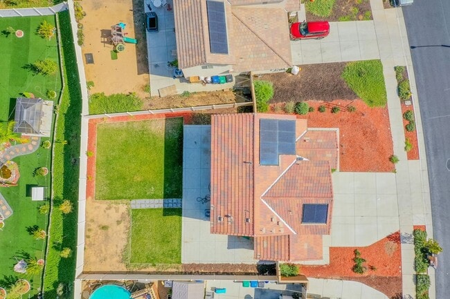 Building Photo - 32184 Rambling Ct