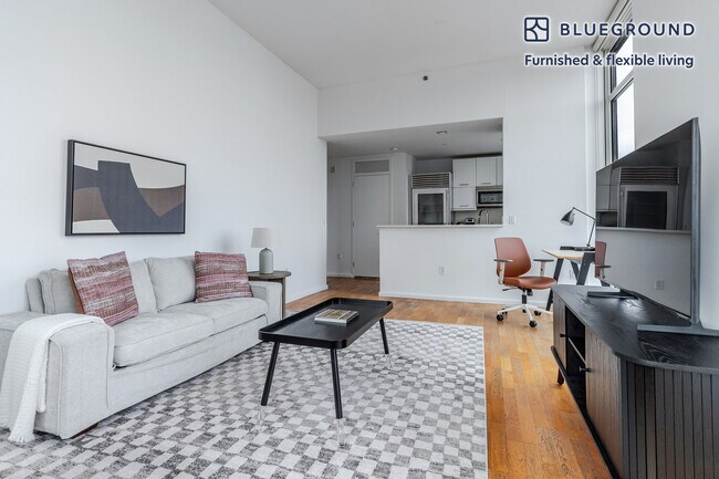 Building Photo - 635 W 42nd St