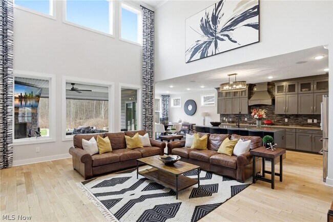 Foto del edificio - 4650 Crocker Woods Ln