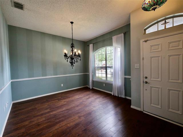 Foto del edificio - 4502 Highlands Dr