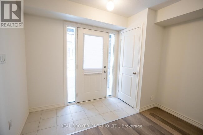 Building Photo - 2574-2574 Ladyfern Crossing