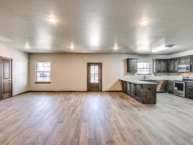 Photo - 334 E 3rd St Apartment