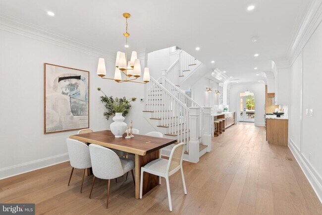 Foto del edificio - 2460 Ontario Rd NW