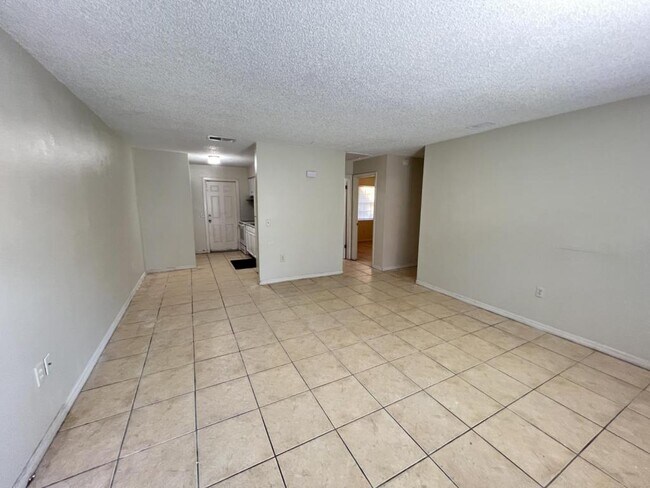 Foto del edificio - 1087 Old S Dr