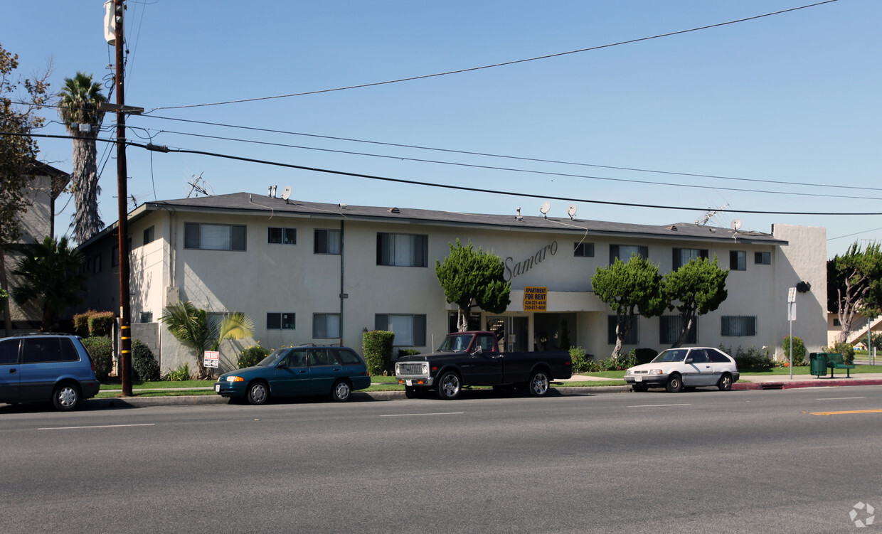Building Photo - The Samaro Apartments