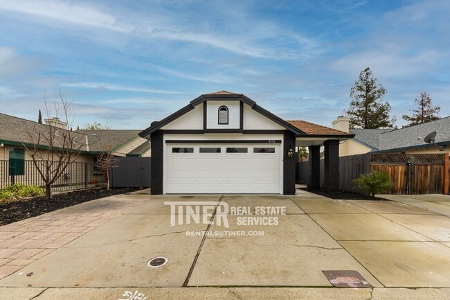 Building Photo - 8958 Emsdale Way