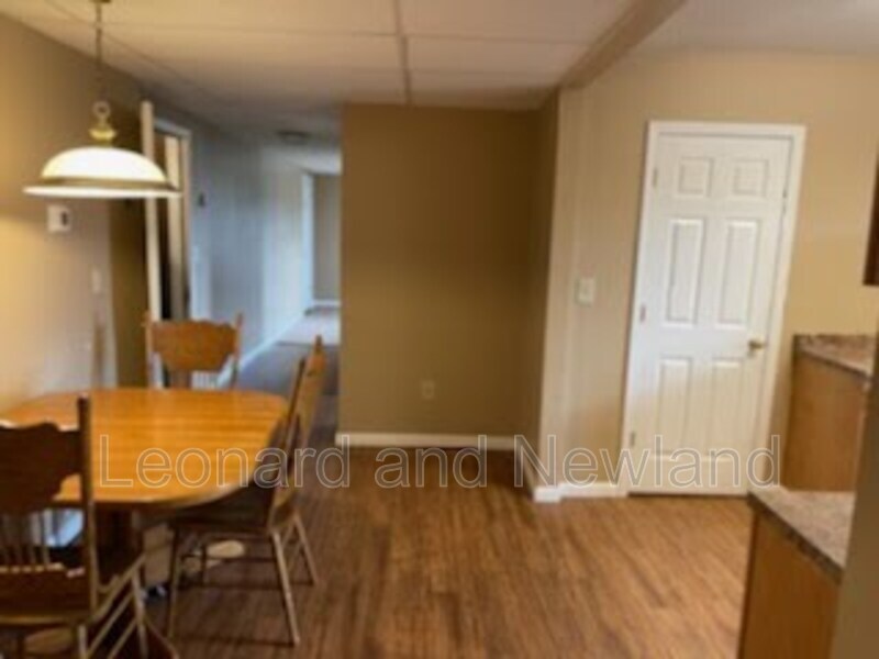 Foto principal - 433 Wheeling Ave