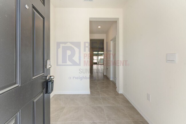 Foto del edificio - 2851 Banks Pointe Dr