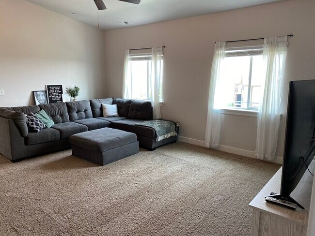 Foto del edificio - Top Level Condo in Saratoga Springs