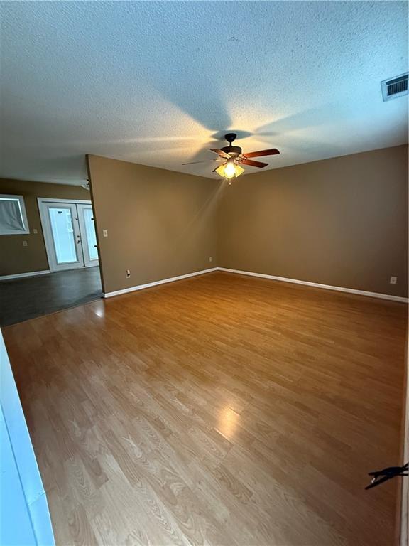 Building Photo - 4084 Hidden Hollow Dr