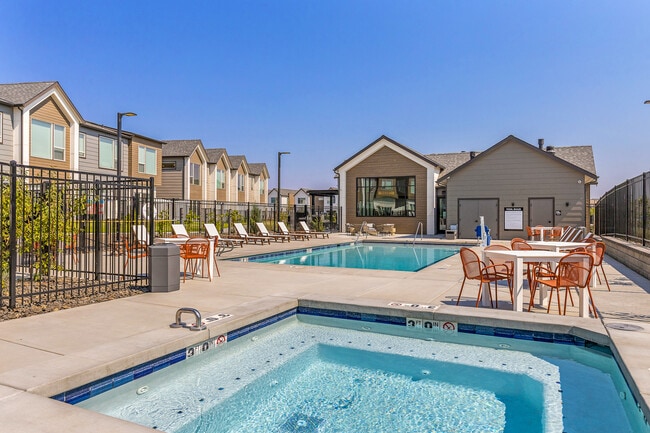 Building Photo - Westland Townhomes