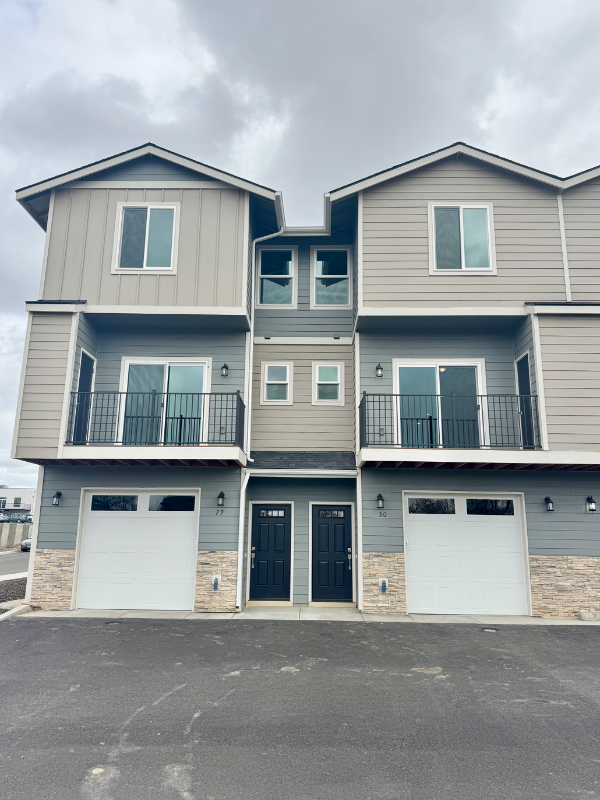 Foto principal - 2600 Racquet Ln