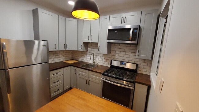 Kitchen 3 Bedroom - 122 Covert St