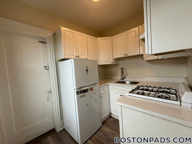 Foto del edificio - 349 Pleasant St