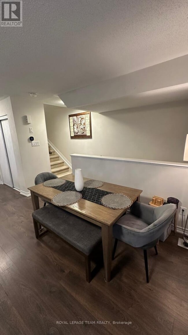 Photo du bâtiment - 267 Zenith Private