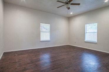 Building Photo - 412 S Olive St