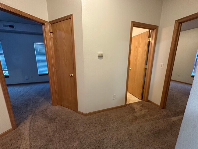 Foto del edificio - 2888 Coral Ct