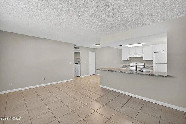 Foto del edificio - 860 E Brown Rd