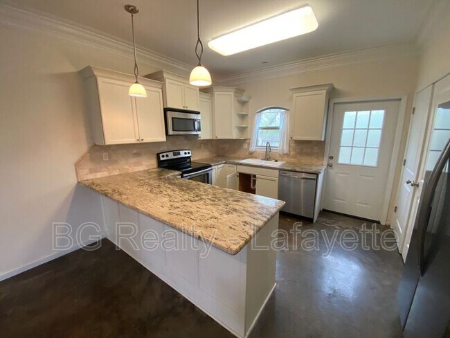 Foto del edificio - 208 Caudill Dr
