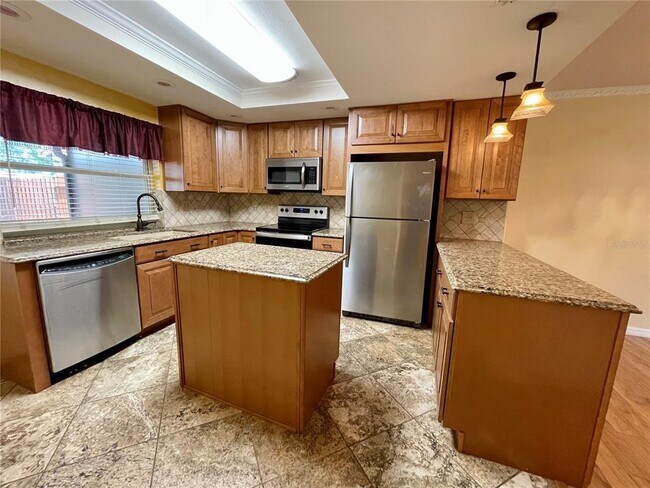 Foto del edificio - 14803 Lake Forest Dr