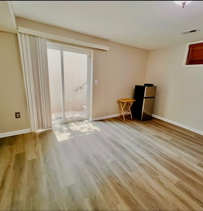 Foto del edificio - 9538 Clematis St