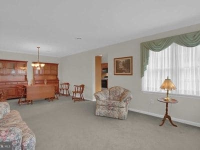 Building Photo - 135 Strayer Dr
