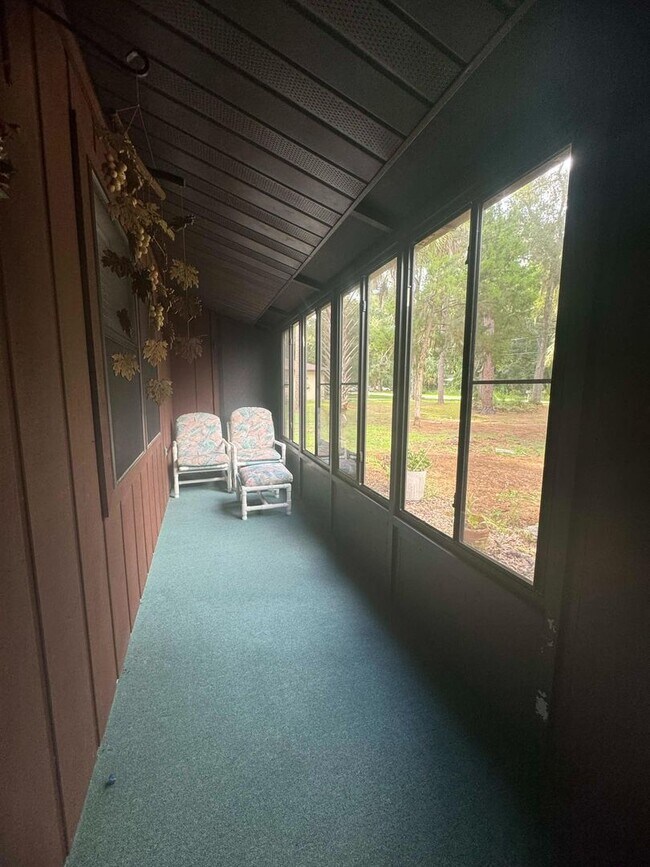 Building Photo - Beauutiful 2/2/2 in Crystal River!!!