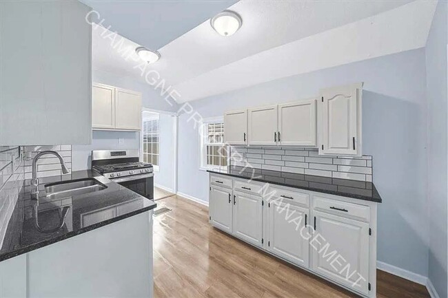 Foto del edificio - Updated Home in KC! - February Rent Promot...