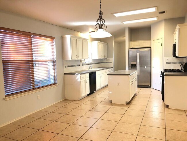 Building Photo - 8117 Osborne Dr