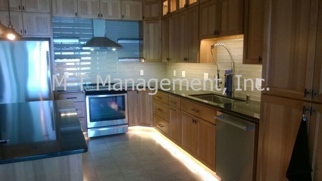 Foto del edificio - 700 W 7th Ave